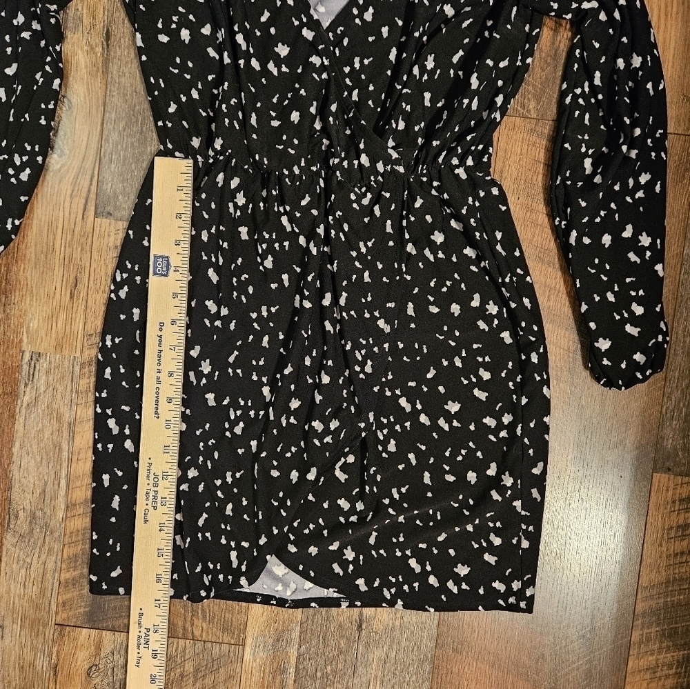 Forever 21 Long Sleeve Black & Silver Print Mini Dress Size M - Picture 8 of 10